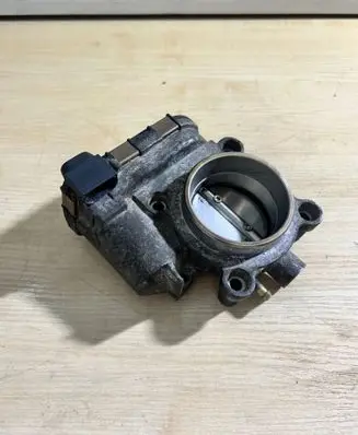 Mercedes-Benz CLK A208 C208 Throttle valve 0280750021 A1119410125