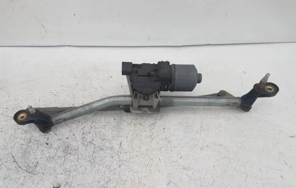 Alfa Romeo 147 Front wiper linkage and motor 0390241514