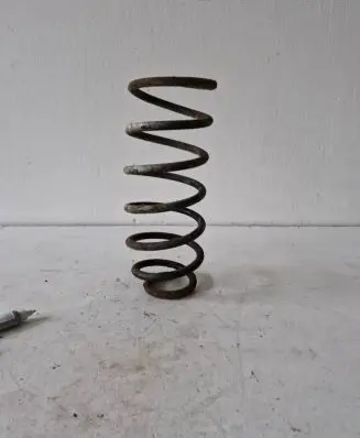 Volkswagen Golf III Front coil spring