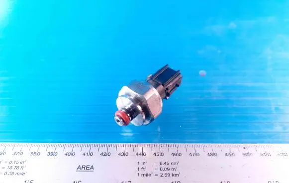 Toyota Sienna XL40 IV Fuel pressure regulator 8945806021 D9480