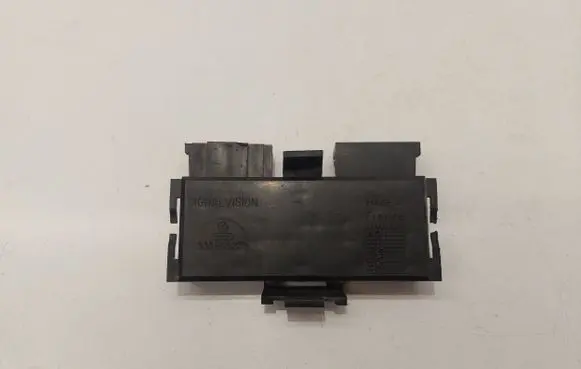 Volkswagen PASSAT B3 Tail light bulb cover holder 333945259