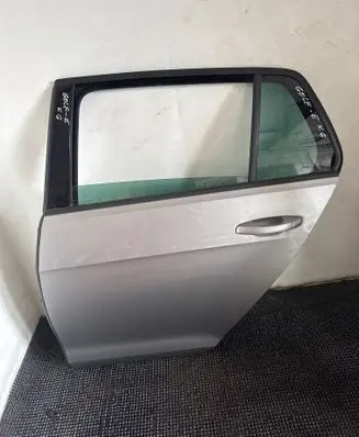 Volkswagen e-Golf Rear door B7W