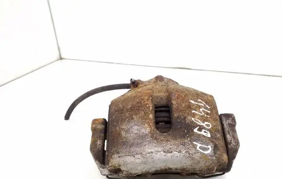 Volkswagen Touran I Front brake caliper