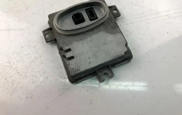BMW 3 E90 E91 Xenon control unit/module 6948180