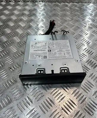 Volkswagen Golf VIII Ignition key card reader 5H0035820R