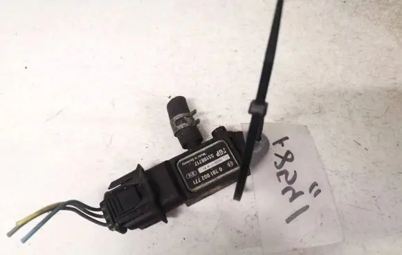 Saab 9-5 Exhaust gas pressure sensor 55198717 0281002771