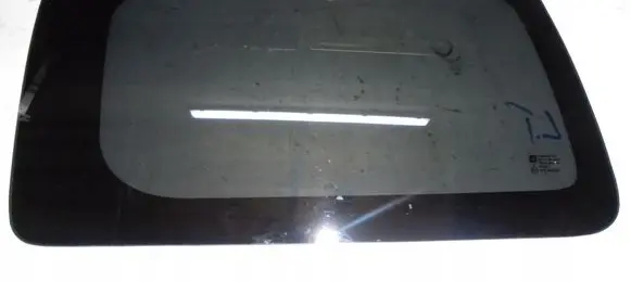 Hummer H3 Rear side window