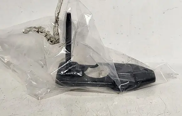 KIA Ceed Quarter panel pressure vent 86642J7301oeautoas