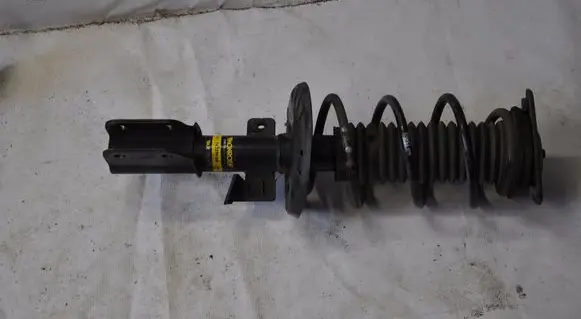 Peugeot 308 Front shock absorber/damper