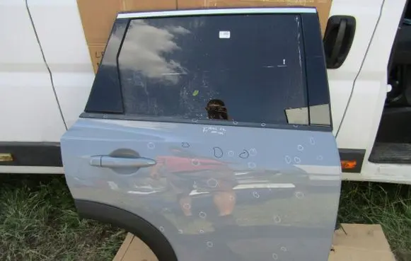 Nissan X-Trail T33 Rear door