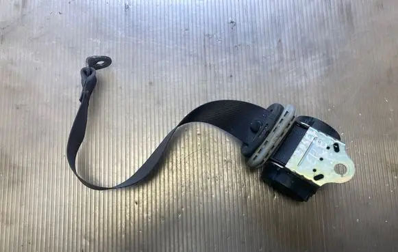 Citroen C-Crosser Rear seatbelt 602047700