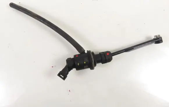 Clutch master cylinder