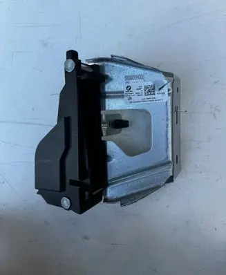 BMW X3 G45 Parcel shelf load cover mount bracket 5A33971 6098001066 18031010