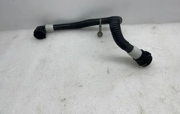 Tesla Model Y Electric car engine cooling hoses/pipes 16299400B