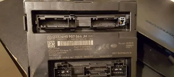 Volkswagen Touareg II Comfort/convenience module 4H0907064JH CRMZDSS1