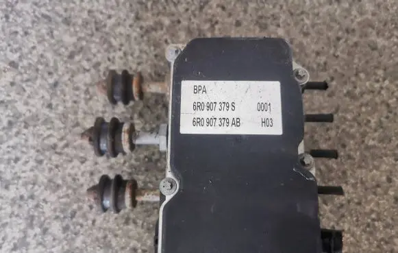 Seat Ibiza IV (6J,6P) ABS Pump 6R0907379S