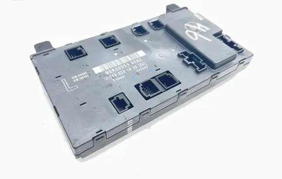 Mercedes-Benz CLK A209 C209 Door control unit/module 2098201926