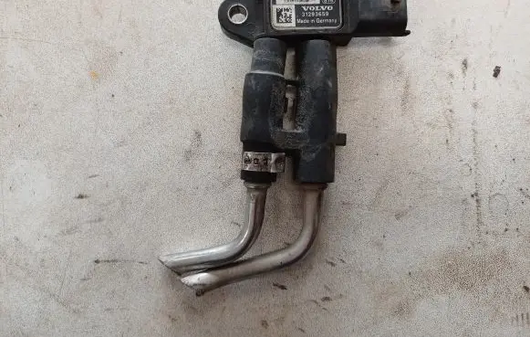 Volvo V40 Exhaust gas pressure sensor 0281006208 31293659