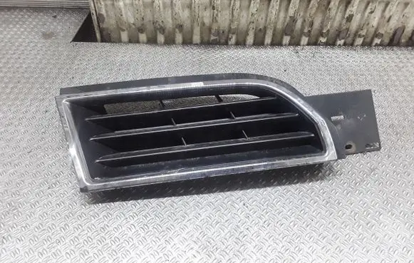 Mitsubishi Carisma Front bumper upper radiator grill MR914638