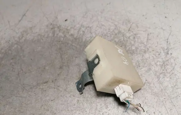 Toyota Avensis T250 Door control unit/module 8974105070