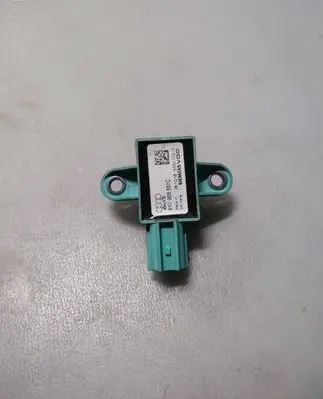 Audi A4 S4 B8 8K Airbag deployment crash/impact sensor 8K0955557C 5WK4380902