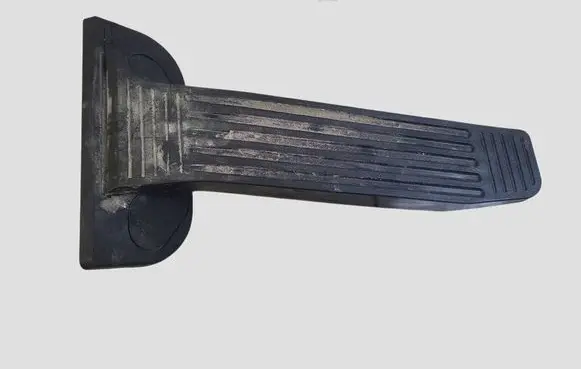 Toyota RAV 4 (XA50) Accelerator throttle pedal