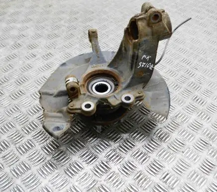 Front wheel hub