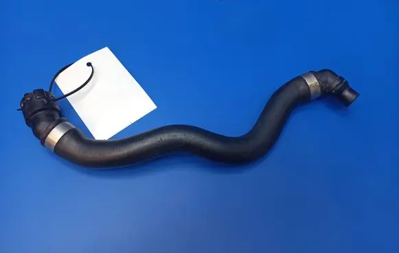 Mercedes-Benz E W211 Engine coolant pipe/hose A2118300496