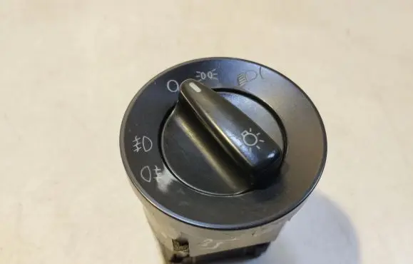 Volkswagen PASSAT B5 Light switch BK71C0941531 04052031