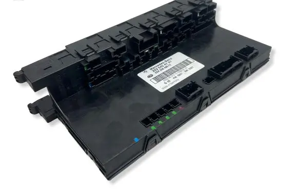 Mercedes-Benz C W203 Fuse box set 2035454701 5DK00848675