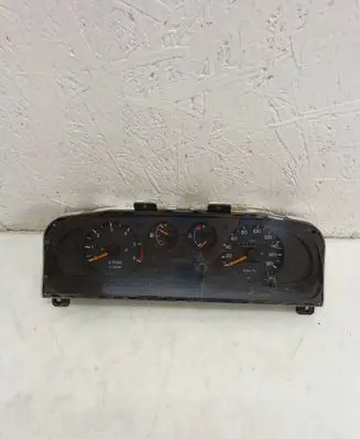 Speedometer (instrument cluster)