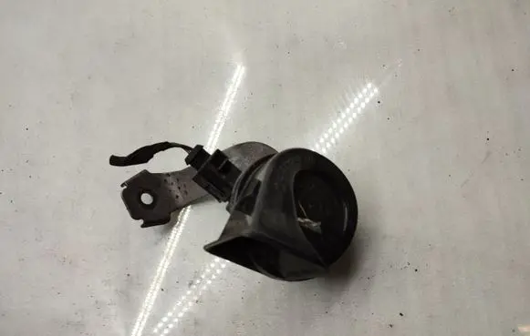 Volkswagen Touran II Horn signal 1K0951223