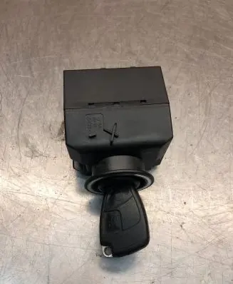 Mercedes-Benz E W211 Ignition lock 2115451008 33002207