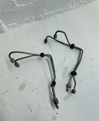 Peugeot 308 Fuel injector supply line/pipe 