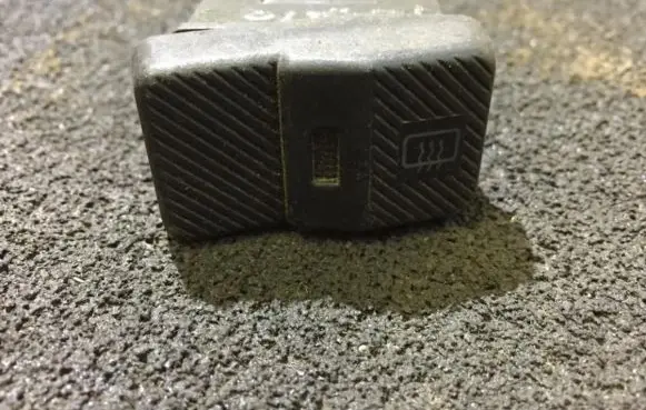 Windscreen/window heater switch