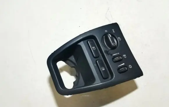 Volvo XC90 Light switch 8685452