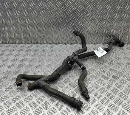 Opel Movano B Engine coolant pipe/hose 95529417