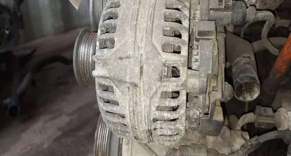 Seat Alhambra (Mk1) Generator/alternator 028903028E