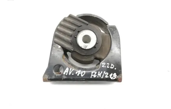 Toyota Avensis T270 Gearbox mount 00F4910808