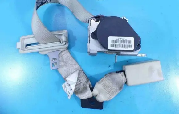 Chrysler Sebring (JS) Middle seatbelt (rear) 605702800B IMPRK1237198
