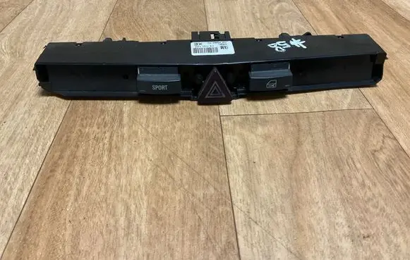 Opel Zafira B Hazard light switch 13100107 0320 758070