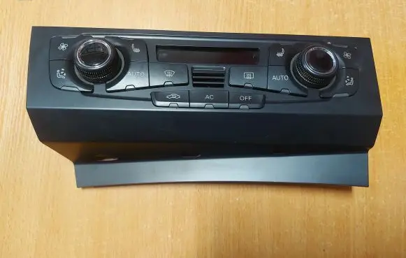 Audi A5 8T 8F Climate control unit 8T2820043N