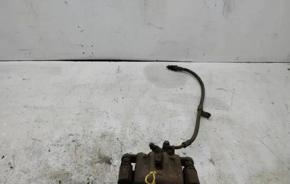 Chevrolet Captiva Rear brake caliper