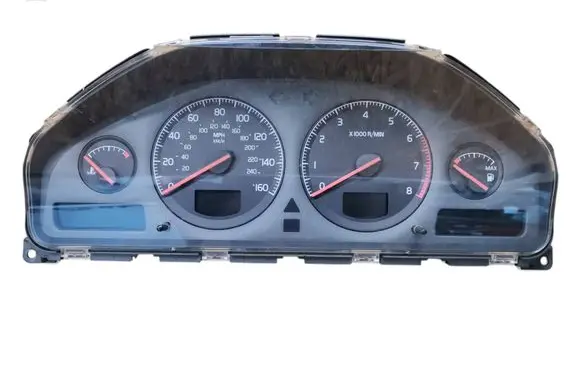 Volvo XC70 Speedometer (instrument cluster) 9499669 0151329 69294590T