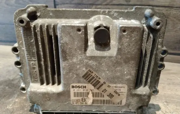 Peugeot 206 Engine control unit/module 0281010707 9647158080