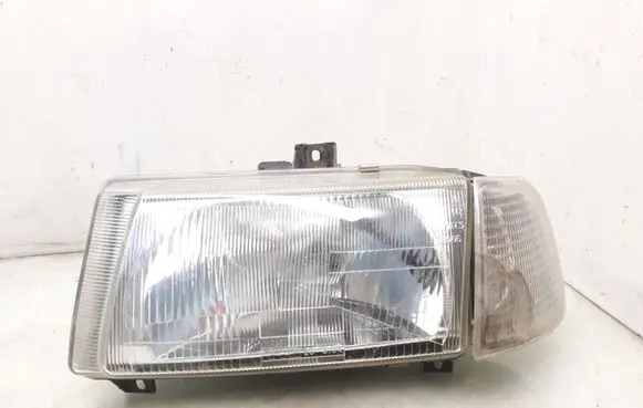 Volkswagen Polo III 6N 6N2 6NF Headlight/headlamp 205366B