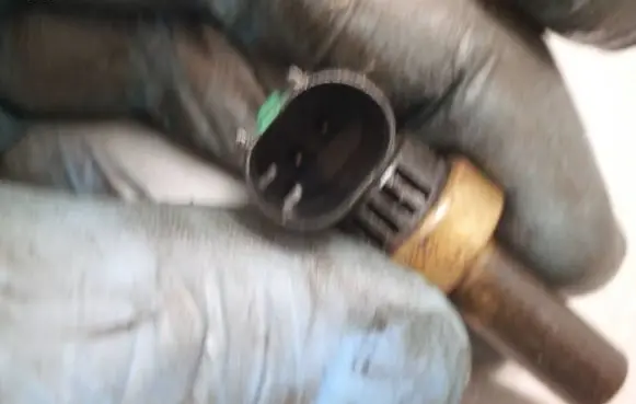 Coolant temperature sensor