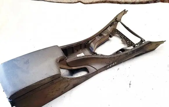 BMW 3 E90 E91 Armrest 58450713 e1162.331.22rl