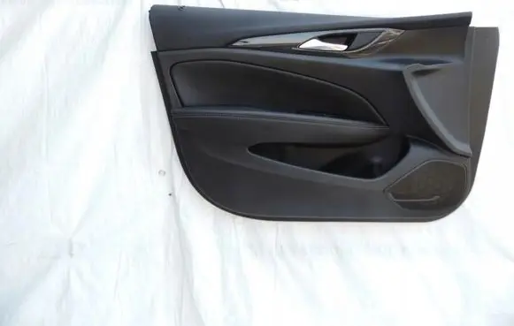 Opel Insignia B Front door card panel trim 39206281