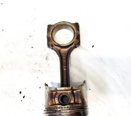 Honda Accord Piston with connecting rod
